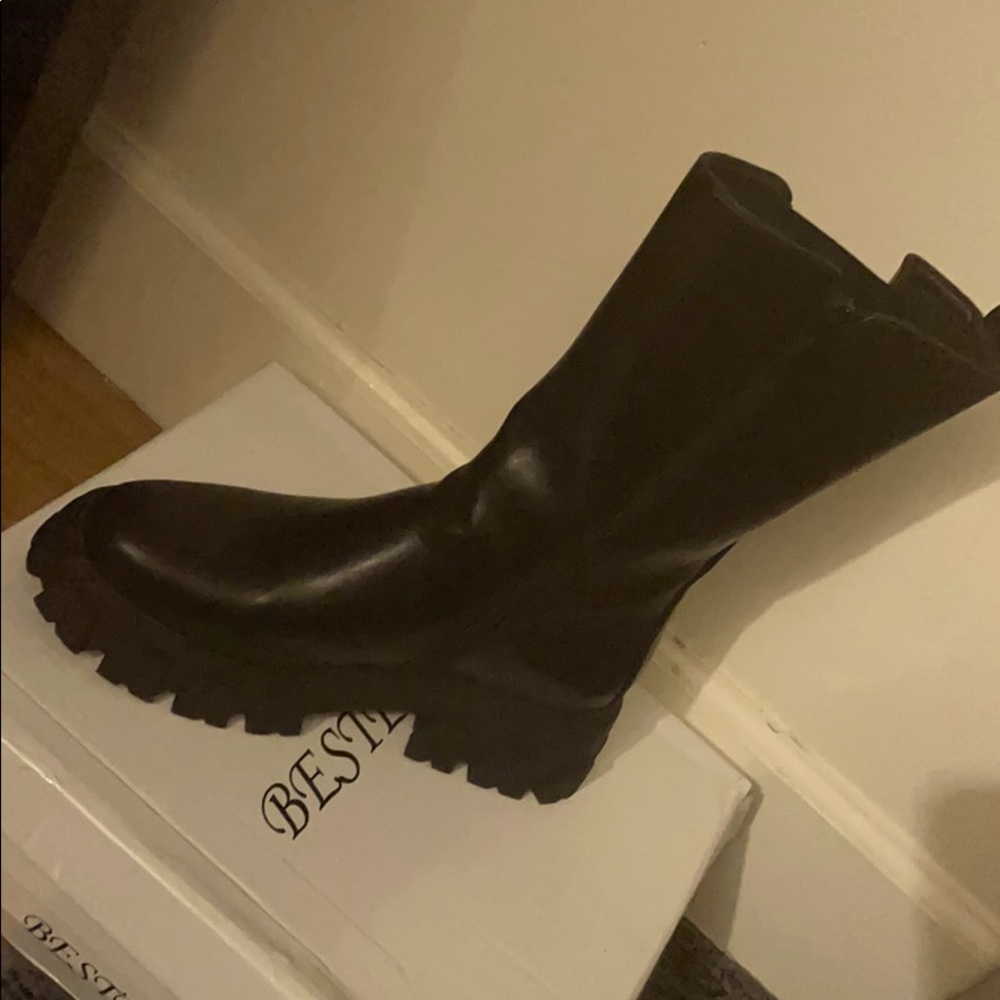 Boots - Picture 2 of 3